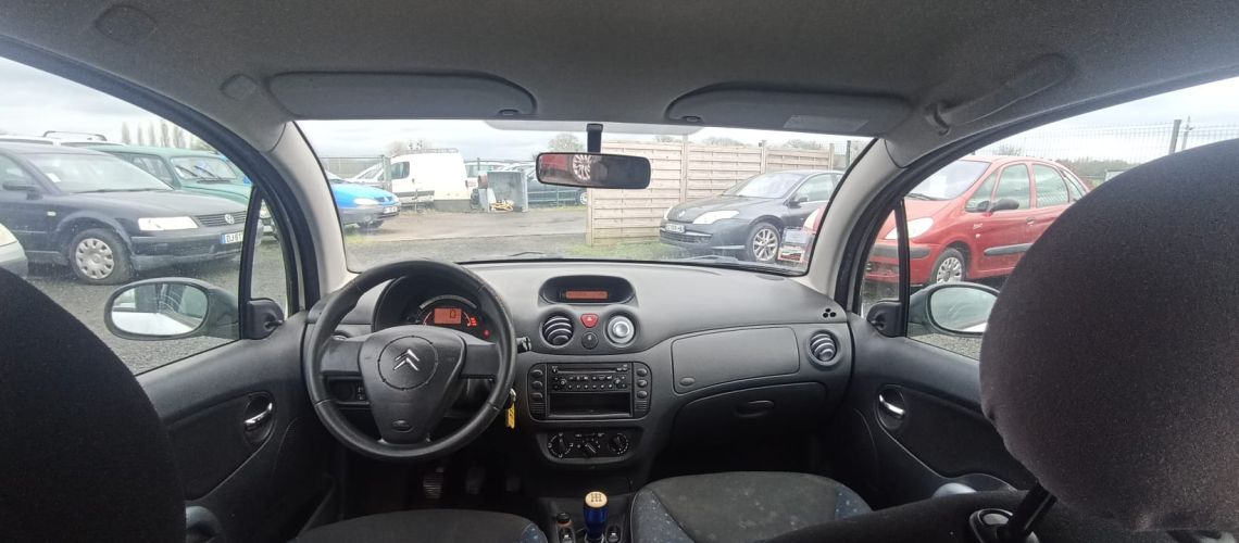 Citroen C3  HDI 1.4 L 4 cv 70 ch 