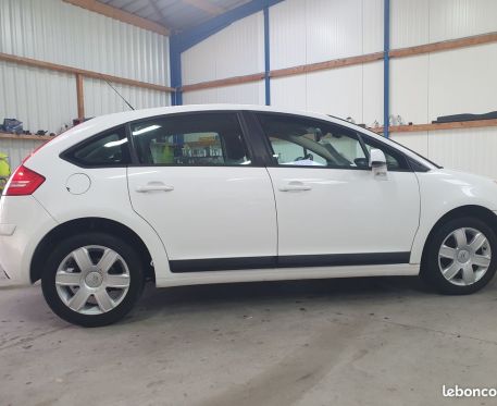 Citroen c4 essence 1.6l 16v 110ch