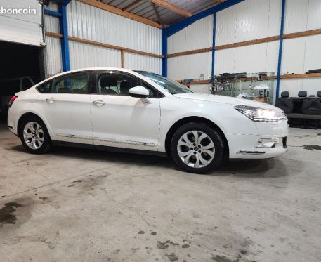 Citroen c5 hdi 2l 160ch , boîte auto , 113000km/ Garantie européenne 12mois