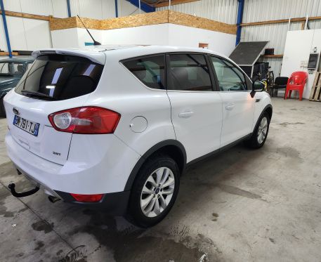 Ford kuga 4x4 2.5 essence et bioethanol 200ch 4x4