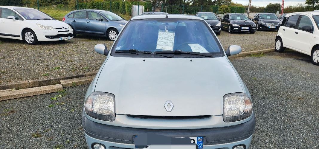 Renault clio2 essence 1.6l 16v 90ch