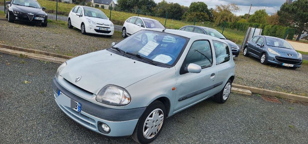 Renault clio2 essence 1.6l 16v 90ch